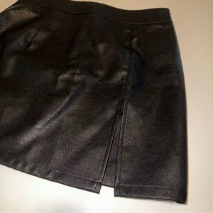 Lioness Rizzo Mini Skirt Black size small
